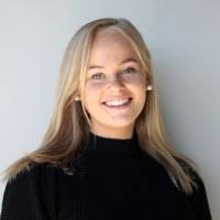 Amanda Sandvik's Instagram, Twitter & Facebook