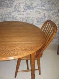 Exquisite dining room set made by the elite brand richardson brothers. Richardson Brothers Solid Oak Round Extension Table 2 Leaves On Popscreen