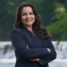 The governor had been getting tested daily and miner said everyone that the governor has been in close contact with today has been notified. Governor Abbott Names Adriana Cruz Executive Director Of Economic Development And Tourism Office Of The Texas Governor Greg Abbott