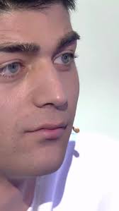 Emotivo encuentro entre Juan y su madre biológica