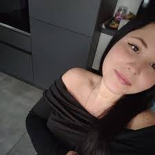 Marina Russo's Instagram, Twitter & Facebook