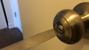 We are a professional locksmith supply company offer, and customer service is top priority in our office. How To Unlock The Bathroom Door With A Butter Knife Youtube