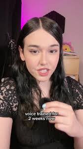 Colleen Henderson's Instagram, Twitter & Facebook