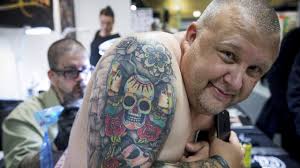 Stor kreativitet på kroppsnära konstmässa