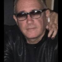 Robert Lavalley's Instagram, Twitter & Facebook