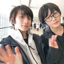 tokyo taipei 英亜 3週間くらい東京で過ごして ほとんどレッスンだったんだけど 移動してる時とかに声をかけてくれる人がいて たくさんの 人と握手したりして すごいうれしかったです 英蘭 今日台湾に行きます もっともっと歌とダンスが上手くなるように