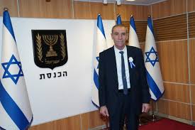 אריק בנדר 12:15 17/12/2019 2 דק' קריאה. ×¤×˜×™×Ÿ ×ž×•×œ× Fateen Mulla ×¤×˜×™×Ÿ ×ž×•×œ× Fateen Mulla
