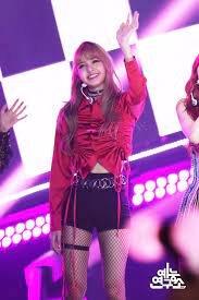 Music Show 180714 Blackpink Mbc S Show Music Core Blackpink Lisa Kpop Girls Black Pink