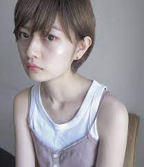 甘すぎないけど女性らしいショートヘア 表参道の美容室ピープル people 磯部 忠勝のヘアスタイル 髪型 ヘアカタログ lala ララ ヘアスタイル ショートヘア 髪型