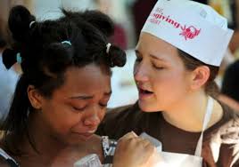 Hundreds enjoy hot Thanksgiving meal at Huntsville's Downtown Rescue  Mission