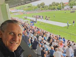 WIR sind WIENERWALD🌲🌳 Liebe Grüße😘 (und umringt von Damen🤩) vom  Wienerwald Tourismus -Tag mit LH Johanna Mikl-Leitner , Erich Moser, Martin  Fürndraht, Carmen Christina Jeitler-Cincelli, Christoph Kainz, Michael  Wollinger, Ulli List, Kathi