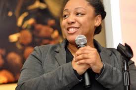 Auction raises $26,890 to address hunger and homelessness < Yale School of  Medicine