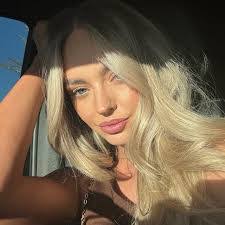 Layla Miranda's Instagram, Twitter & Facebook