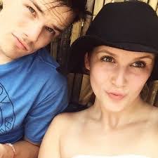 Kendra Ackerman's Instagram, Twitter & Facebook