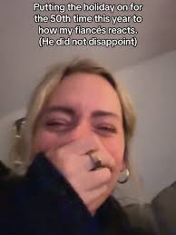 Can any other fans of The Holiday relate? #theholiday #viralmoment #fiancee  #prank #judelaw #camerondiaz #romcom #bestromcoms #cutemoment