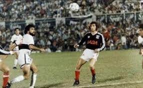 Público 2 230 983 média 16 166,5 pessoas por partida: Colo Colo Vs Olimpia Aniversario 30 Anos Cuando Ver En Tvn La Emision De La Final Vuelta De La Copa Libertadores 1991