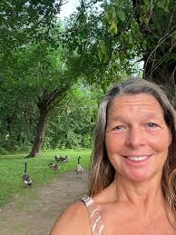 A visit with my little loves before they move and officially become Texans.  I have a feeling that like me, they'll always be Virginians at ❤️ @ Vienna,  Virginia