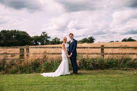 Sandhole oak barn wedding photography. Rustic Barn Wedding Inspiration At Sandhole Oak Barn Rochelle Peter
