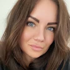 Jane Nimmo's Instagram, Twitter & Facebook