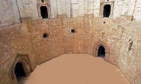 Castel del monte, near andria, italy. Il Castello Castel Del Monte