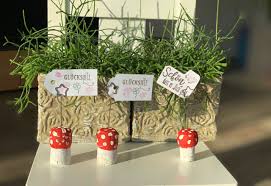 Kleine und große glücksbringer wie vierblättrige kleeblätter, süße schweinchen, schwarze kaminfeger, hübsche schutzengel, glänzende hufeisen und viele glücksbringer mehr. Diy Sinnvolle Glucksbringer Mit Kindern Selber Machen Mamablog Einer Schreit Immer