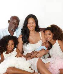 Clockwise Djimon Hounsou Kimora Lee Simmons Ming Kenzo And Aoki Biracial Children Celebrity Families Black Families
