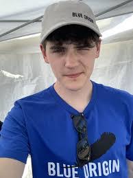 Sara Mcdowell's Instagram, Twitter & Facebook