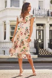 Surely that must be okay? 59 Spring Wedding Maternity Dress And Inspiration Schwanger Heiraten Im Fruhling Ideas Wedding Wedding Decorations Spring Wedding