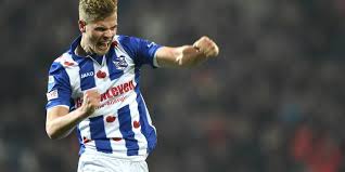 De carrière van joost van aken is het afgelopen jaar in een stroomversnelling geraakt. Sheffield Wednesday Agree Deal To Sign Joost Van Aken Sportslens Com