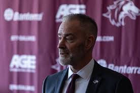 It's the Valley, Scott: Nagy introduced as Saluki head coach SIU introduced  Scott Nagy as its 15th men's basketball coach in history during a press  event