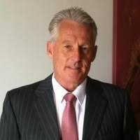 300+ “Mike Dye” profil