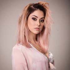 Uczyła się w szkole wizażu i charakteryzacji make up star. Sylwia Przybysz Biography Last Fm