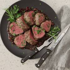 Sprinkle with chopped parsley and serve. Slow Roasted Beef Tenderloin When Red Wine Mushroom Sauce Todosamanlastetas Com