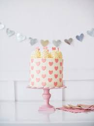 17 best images about 19. Cake By Courtney 7 Cute And Easy Valentine S Cake Ideas