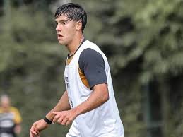 Cotia youngsters return, Artur steps up as São Paulo train for Coritiba; Nicolas rejoins group after fatal car accident