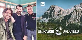 Un passo dal cielo è una serie televisiva italiana trasmessa su rai 1 dal 2011, incentrata sulla vita dell'ispettore superiore forestale pietro, interpretato da terence hill. Un Passo Dal Cielo Pronta A Tornare In Tv Dopo Il Cambio Di Location Nelle Dolomiti Bellunesi Ecco A Quando La Prima Puntata Il Dolomiti