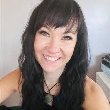 Kara Singleton's Instagram, Twitter & Facebook