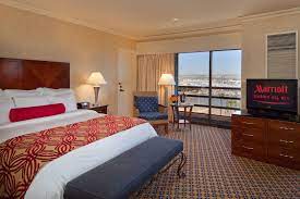 Great Views Of The Marina Del Rey Harbor From The Executive Suite Room At The Marriott Marina Del Rey Just A 3 Minute Marriott Hotels Marina Del Rey Marriott