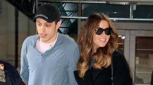 Tumblr is a place to express yourself, discover yourself, and bond over the stuff you love. Kate Beckinsale Und Pete Davidson Die Weite Entfernung Fuhrte Zum Liebes Aus