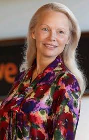 Give me your promise that you will never hurt me if I let you into my life  😔🌹.. Sending a beautiful Ring 💍 to that special woman that loves me ,if  you