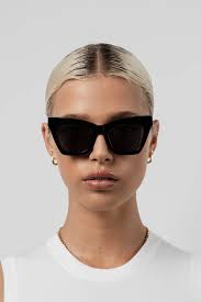 Isle of Eden: Sienna