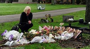 Flowers left at a grave are meant t. Family Laid Flowers At Stranger S Grave For 13 Years Because Headstone Was Put On The Wrong Plot Daily Mail Online