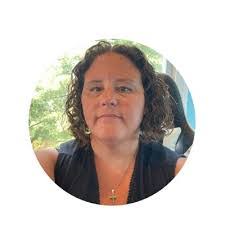 Adrianne Medina's Instagram, Twitter & Facebook