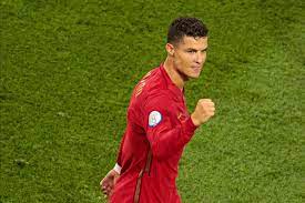 Cristiano ronaldo dos santos aveiro goih comm is a portuguese professional footballer who plays as a forward for serie a club juventus and c. Krishtianu Ronaldu Nameren Perejti V Manchester Siti Do Zakrytiya Transfernogo Okna Chempionat