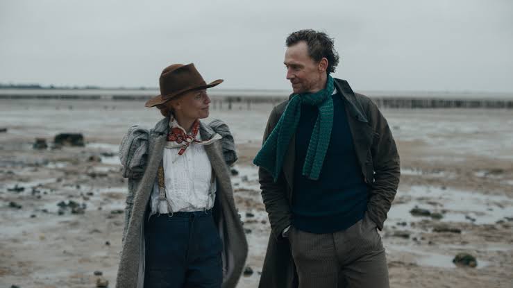 Essex Serpent Review: Tom Hiddleston, Claire Danes Star in Apple+ Show