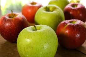 أيهما أكثر صحة التفاح الأخضر أم الأحمر الوكيل الاخباري