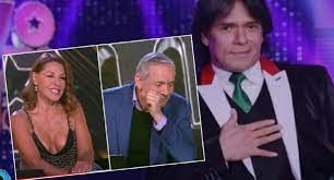 Juan Gabriel de 'Yo me llamo' les sacó muecas a Amparo Grisales y a César  Escola