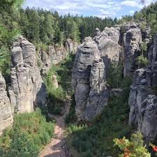 Aktivreise Tschechien Wandern Und Klettern Im Bohmischen Paradies Und Riesengebirge Schneekoppe Reisen Riesengebirge Tschechien Urlaub