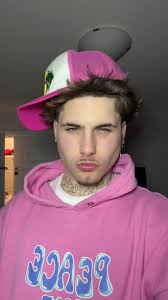 Beard to Goatee Transformation: Shaving Tips