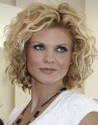 Geri Croft's Instagram, Twitter & Facebook